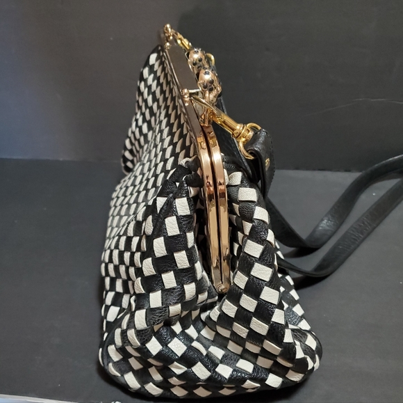 Black &White purse - Picture 3 of 14